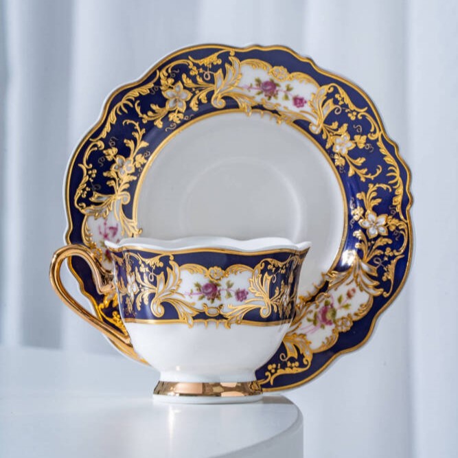 Queen Victoria - Medora 24K Altın Detaylı 6 Kişilik Porselen Kahve Fincan Takımı - 90 ml