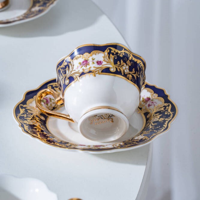 Queen Victoria - Medora 24K Altın Detaylı 6 Kişilik Porselen Kahve Fincan Takımı - 90 ml